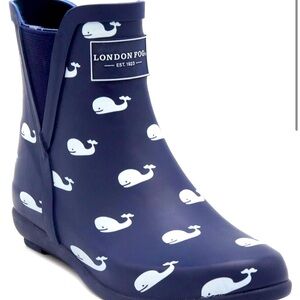 London Fog Blue Whale Pattern Rain Boots